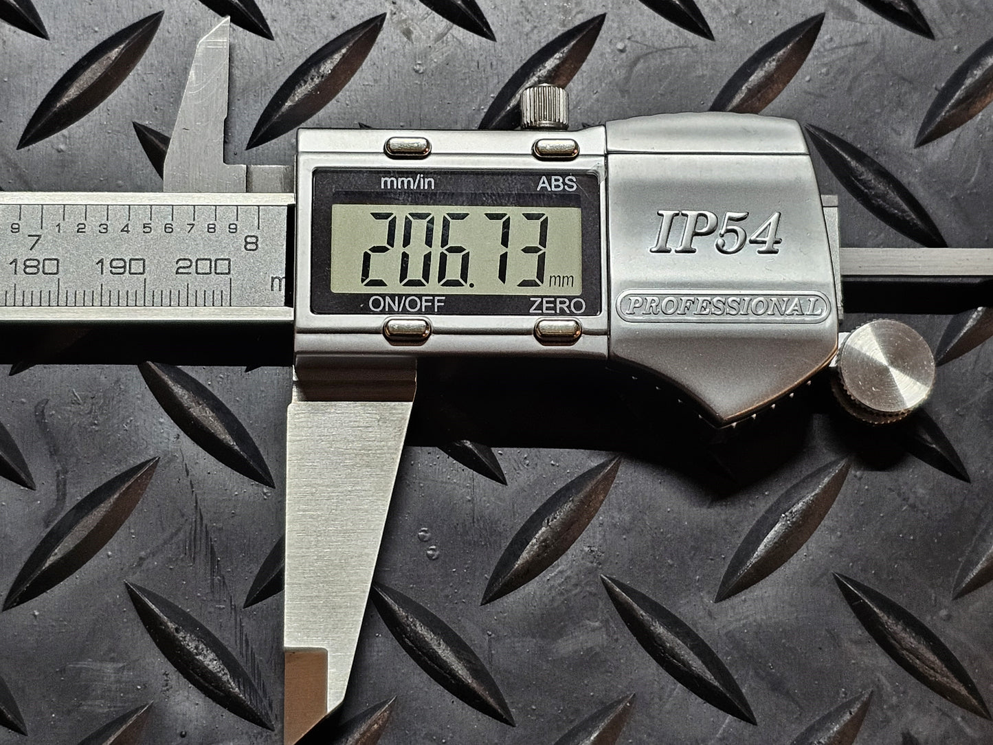 Digital Vernier caliper 200mm