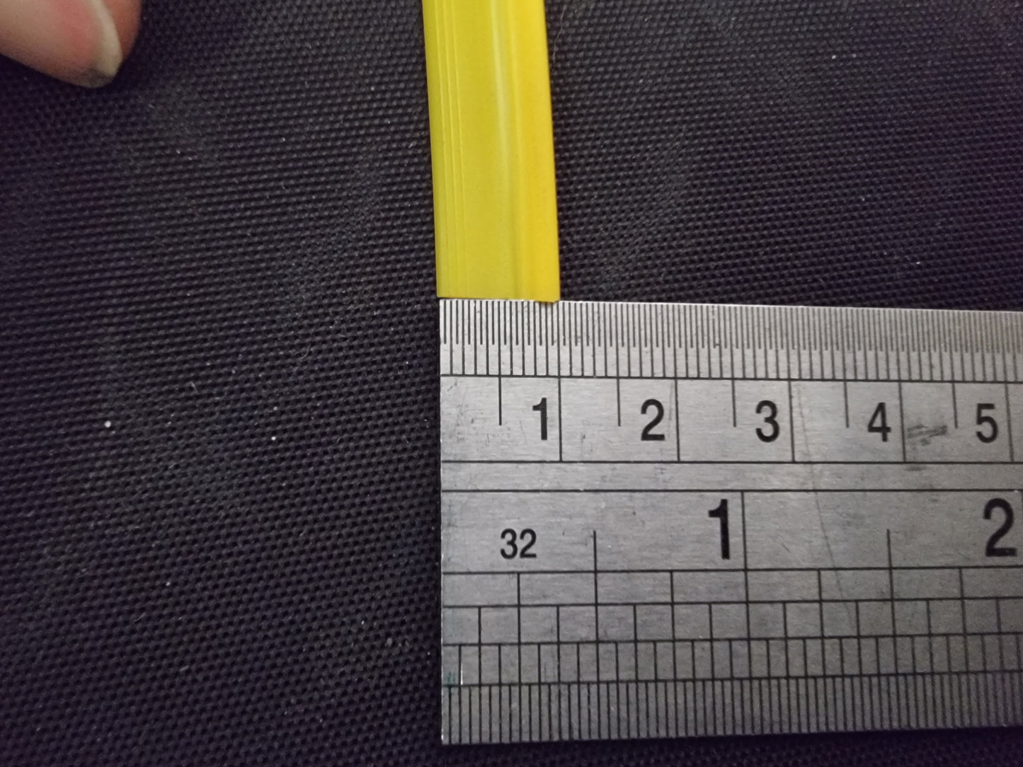Linear-scale-wiper-seal