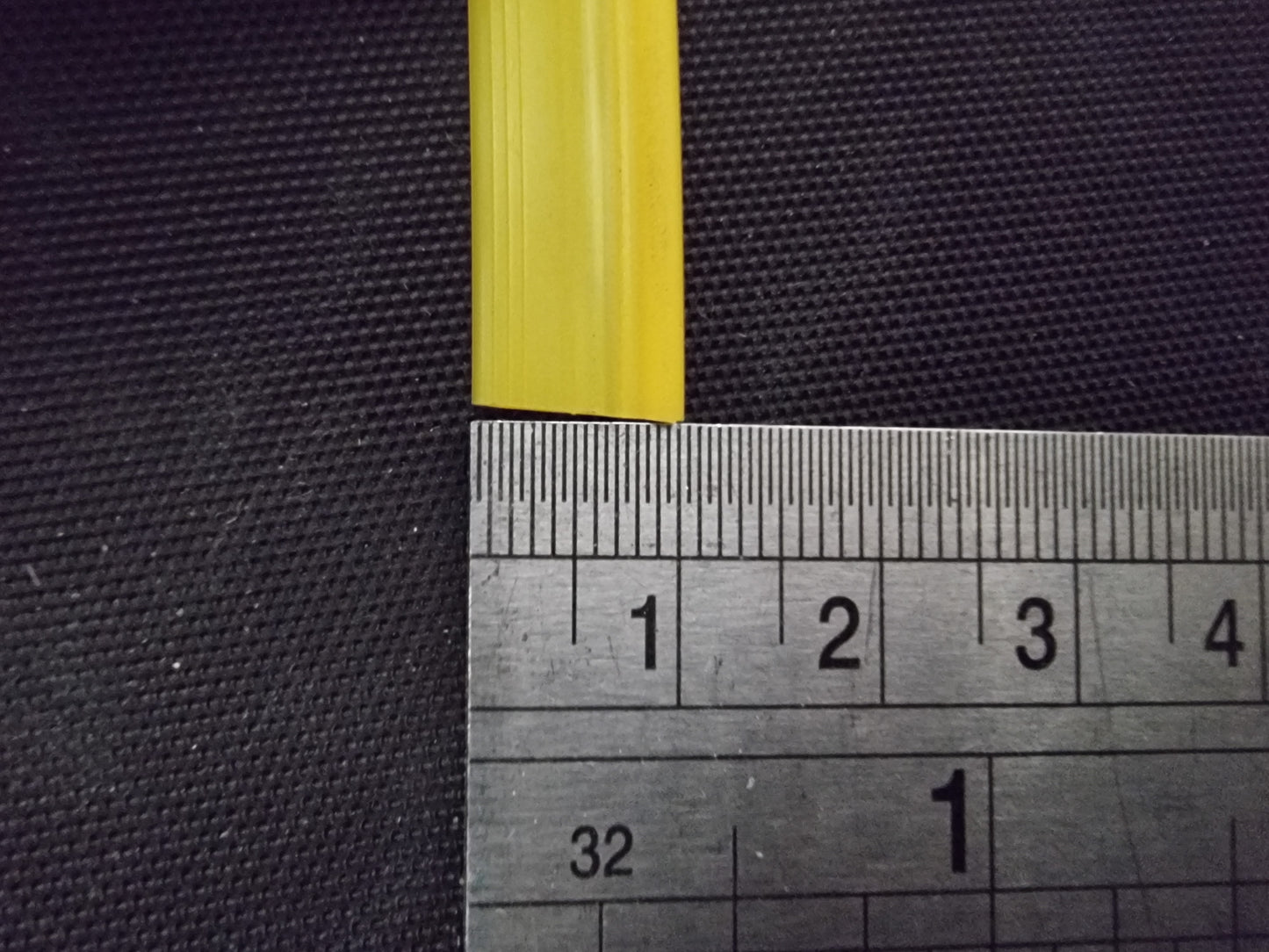 Scale-lip-seal