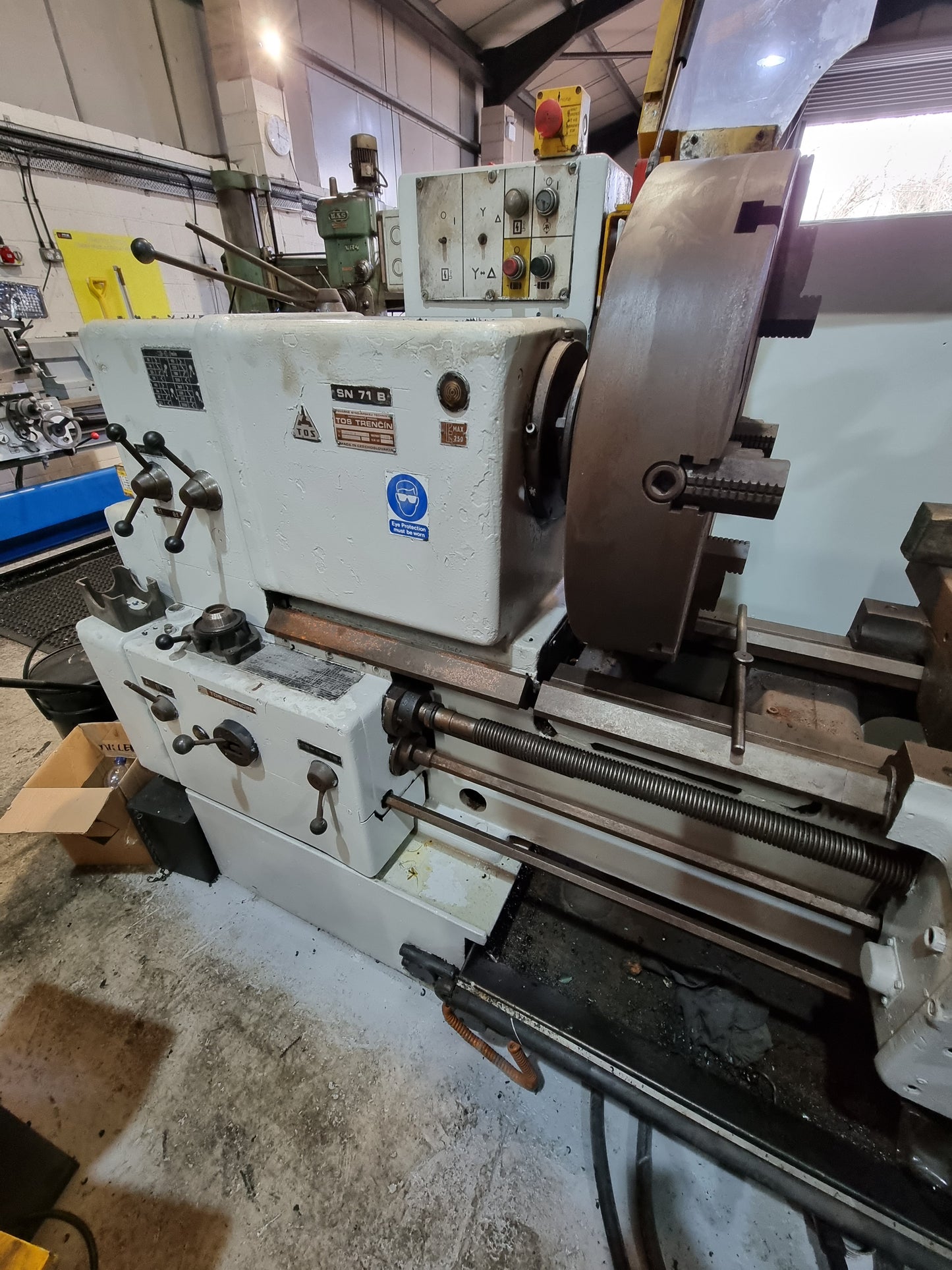 TOS-Lathe