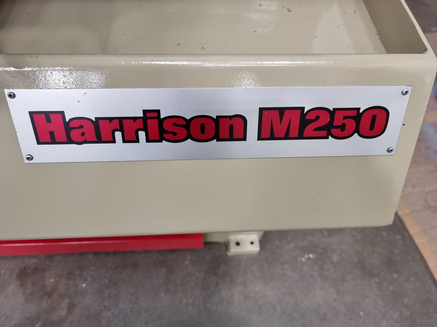 Harrison-M250-Lathe-badge